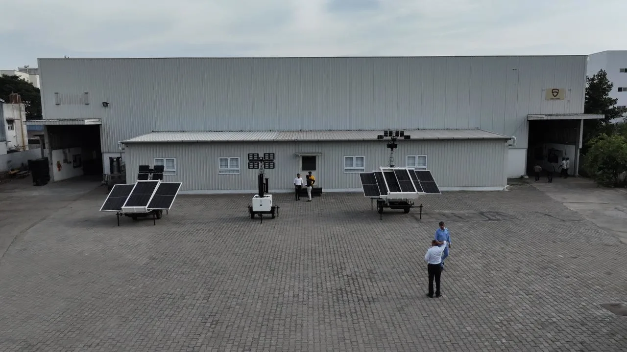 Hybrid Mobile Light Tower